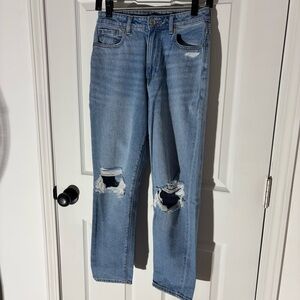 American Eagle Light Blue Mom jeans
